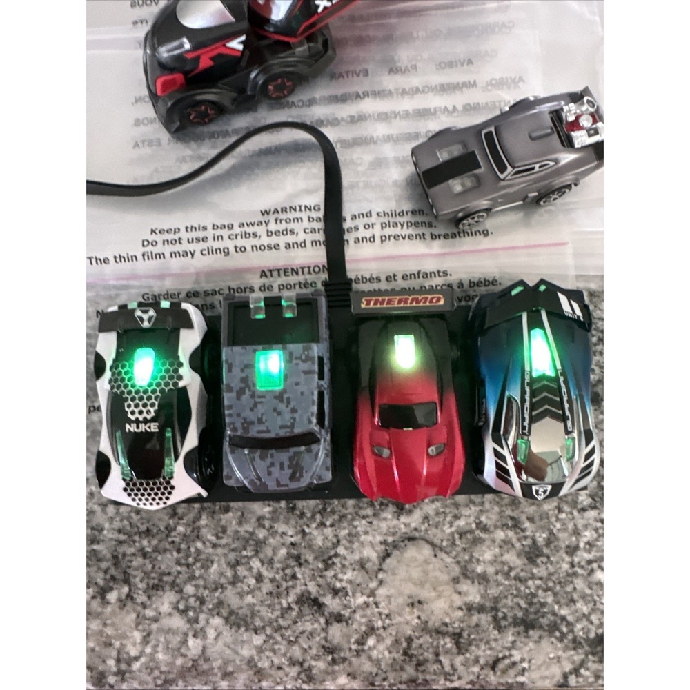 6 Anki Drive Cars & Semi w/ Charging Pods #019 - Picture 8 of 9